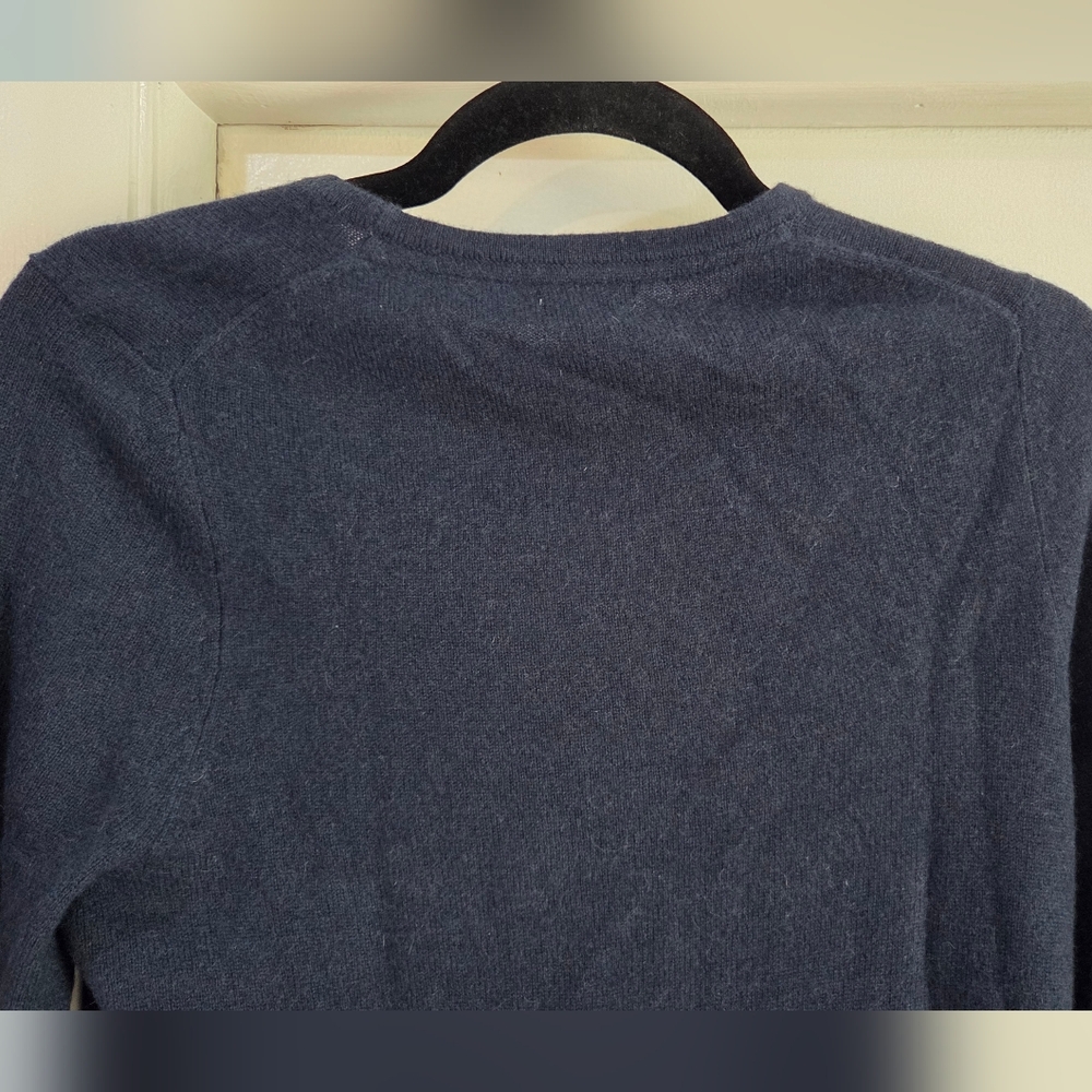 Women's L.L.Bean Navy Cashmere Crew Sweater, Size S - Picture 11 of 14